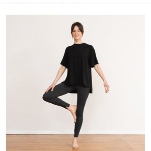 ADAY essentialist oversided t shirt size small